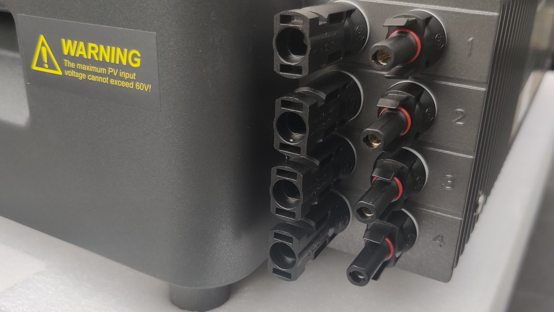 Test Marstek Venus D - Entr&Atilde;&copy;es MC4