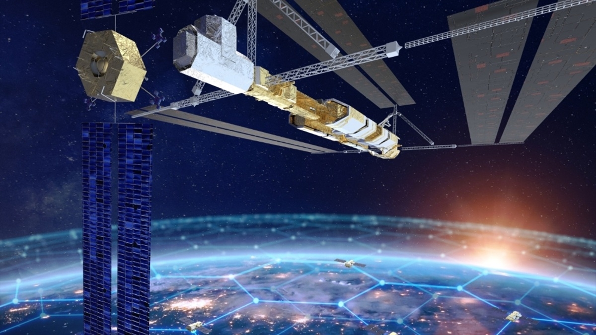 Thales Alenia Space ASCEND datacenter espace