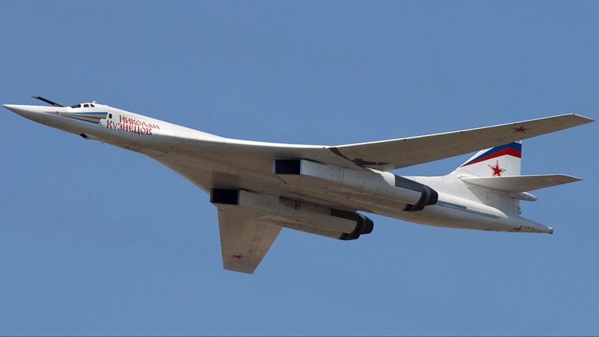 Tupolev Tu 160 02