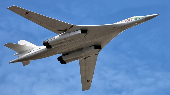 Tupolev Tu 160 bombardier