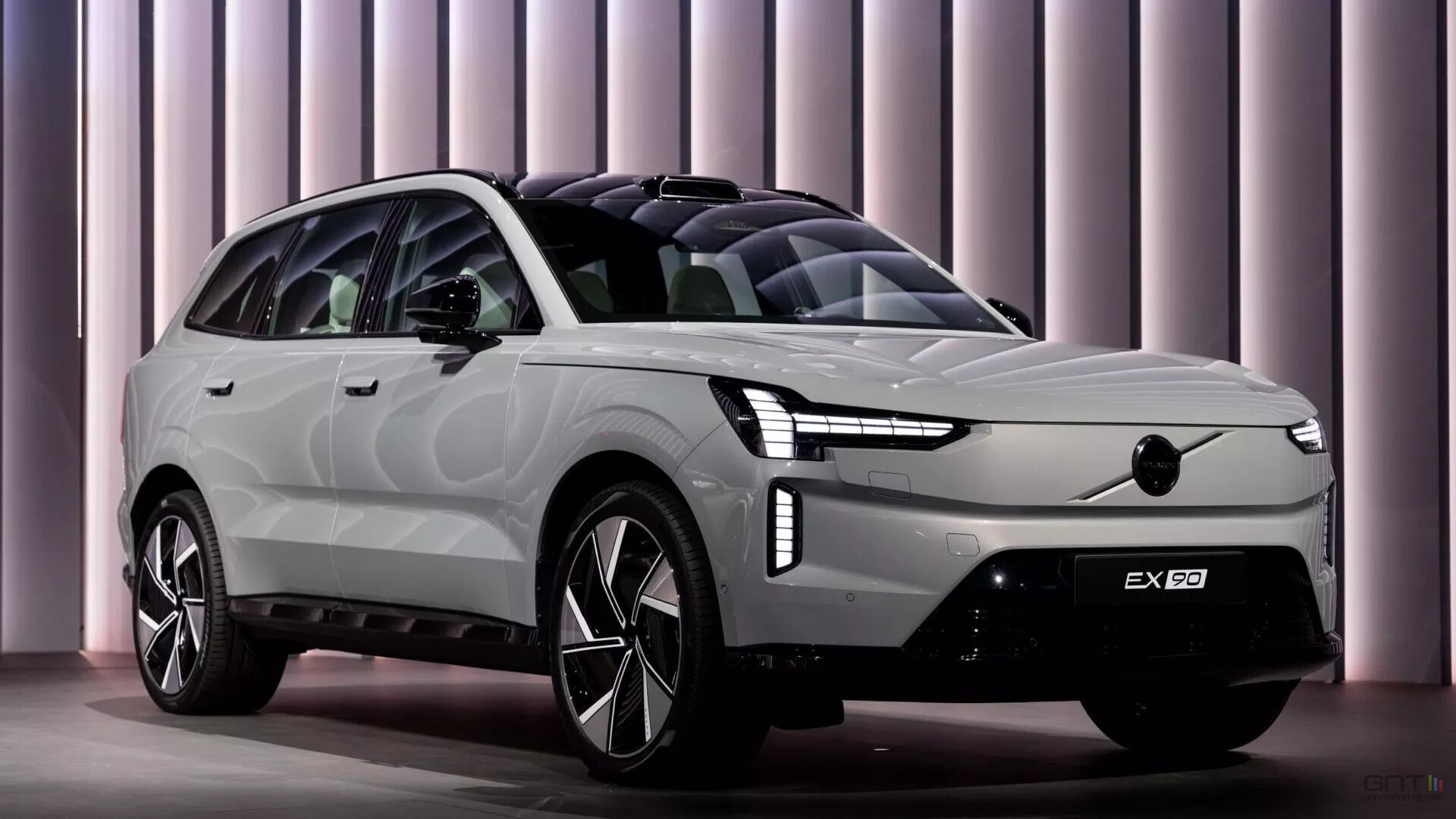 Volvo-ES-90