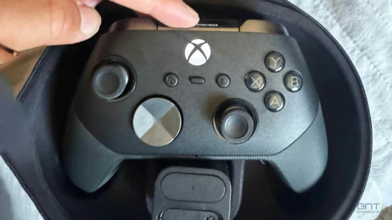 La Xbox Elite Series 3 déjà dans la nature : un prototype acheté 200 dollars révèle tout