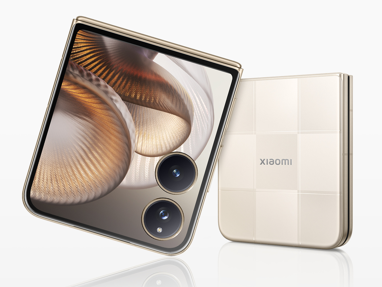 Xiaomi Mix Flip 2 02