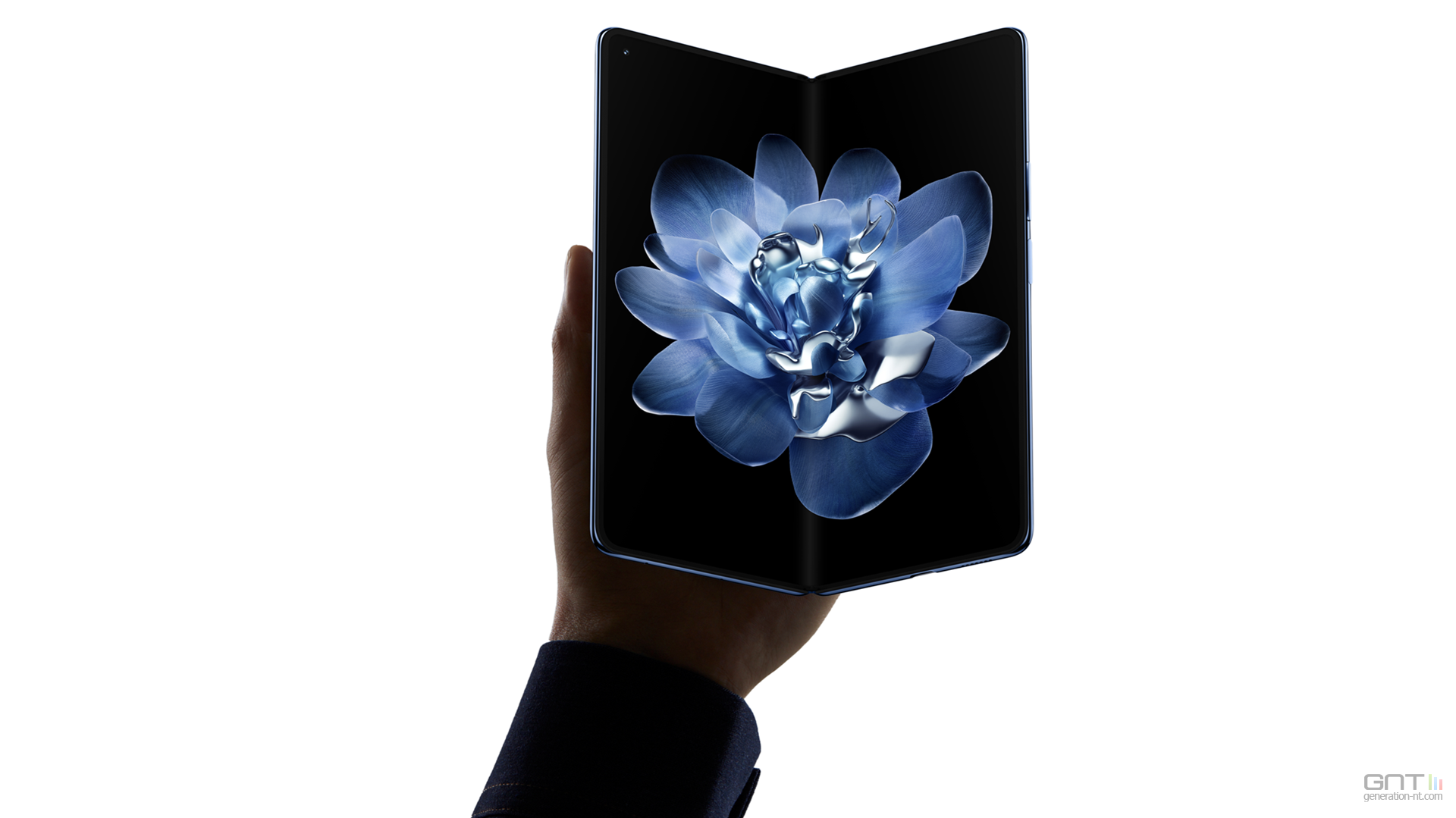 Galaxy Z Fold 7 : la peinture s’écaille déjà, Samsung tarde à répondre