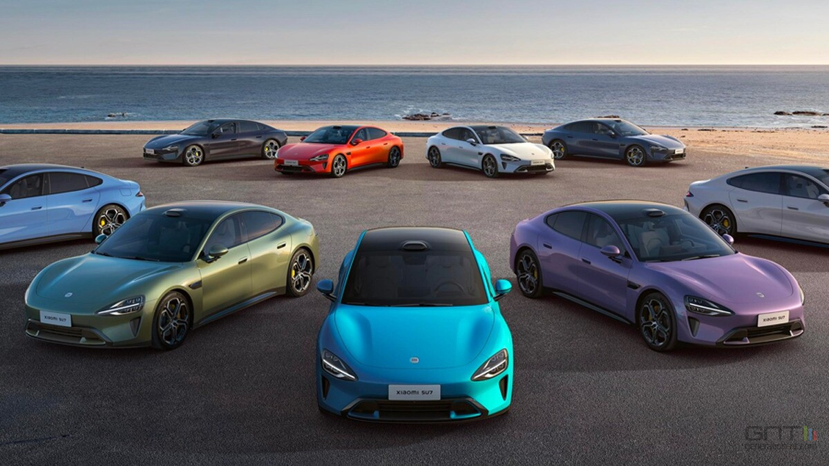 La Xiaomi SU7 confond un étang avec une place de parking