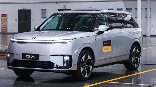 Prends garde, Tesla : Xpeng lance la production en série de son robotaxi sans LiDAR