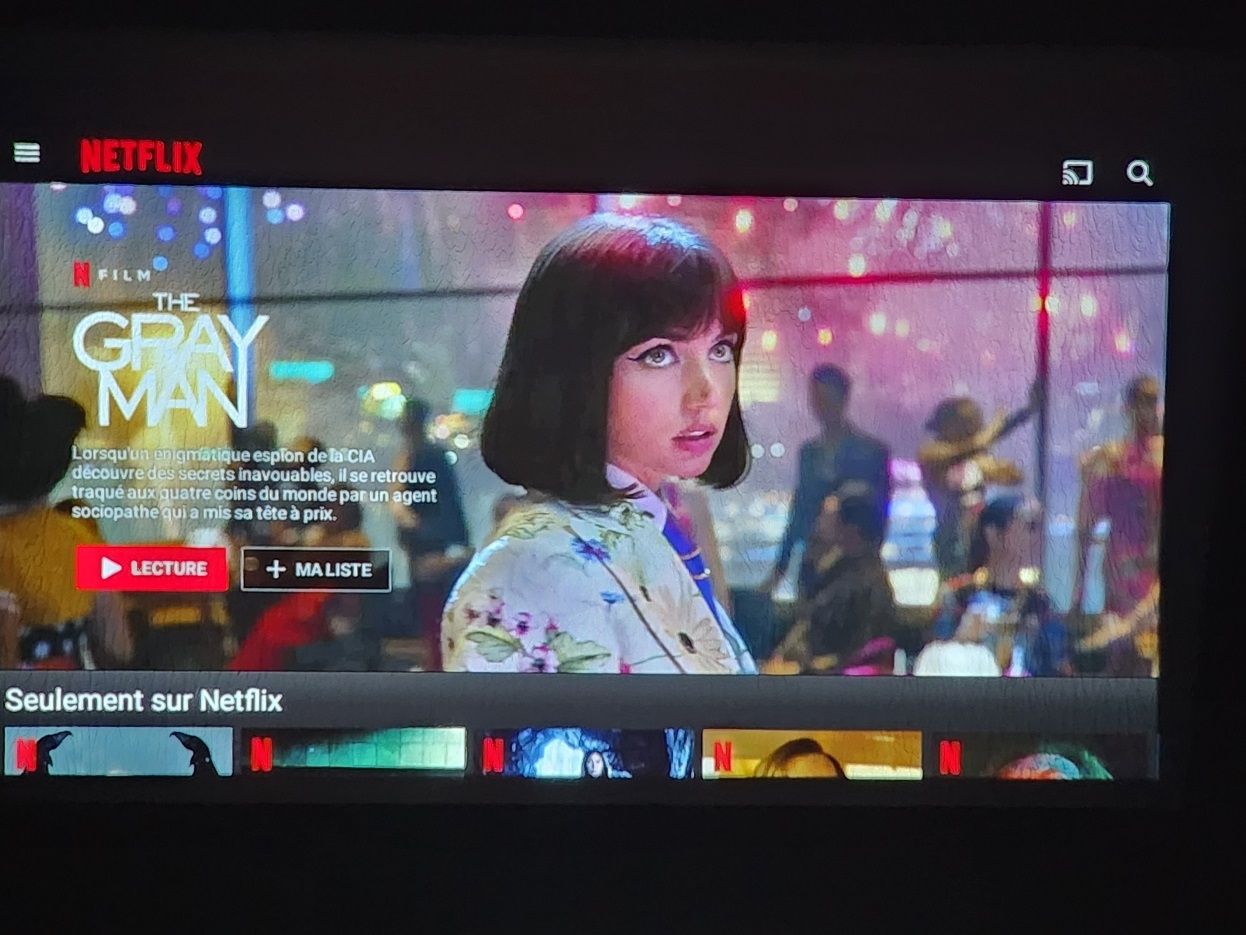 Yaber Pico T1 interface Netflix