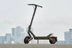 Test Yadea Elite Prime X1 : la trottinette électrique grand luxe à double suspension