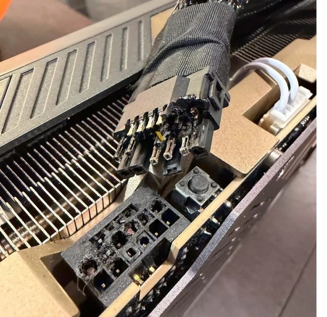 Zotac RTX 5090 12VHPWR 01