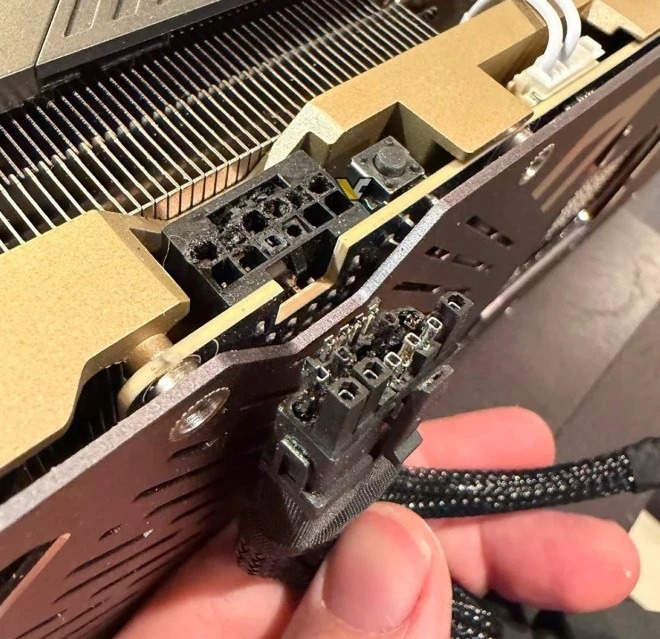 Zotac RTX 5090 12VHPWR 02